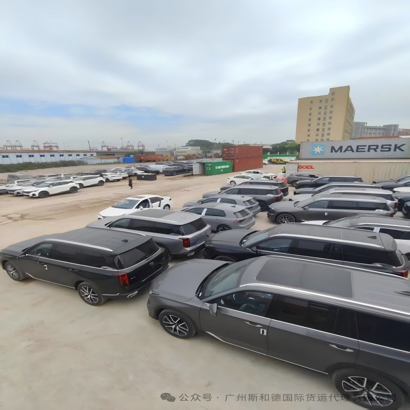 Hậu cần xuất khẩu ô tô: 4 ô tô mỗi container tiết kiệm 30% cước vận chuyển